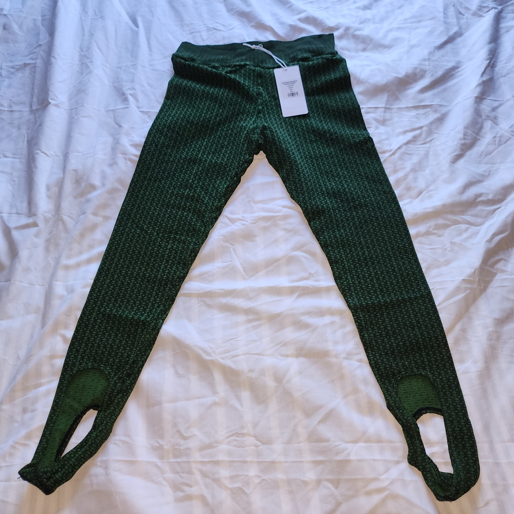 Avocado Women's Josephine Monogram Stirrup Legging Color Eden Green Sz M/L NWT!!